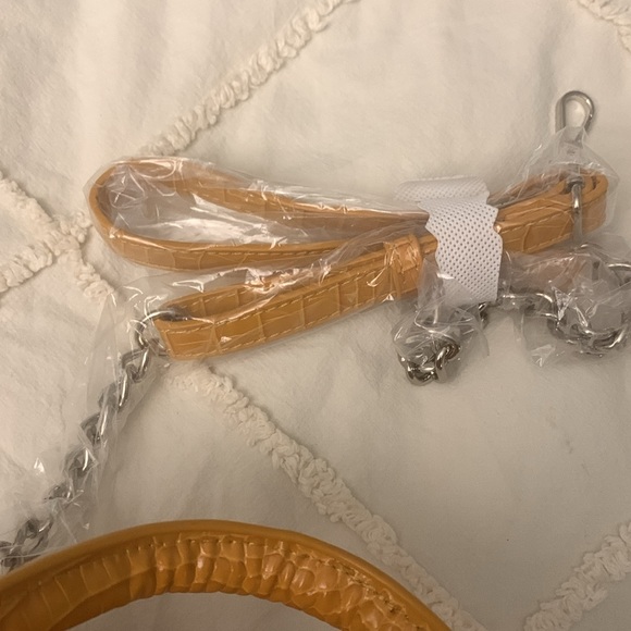 Urban Outfitters Crossbody Bag - Picture 8 of 10